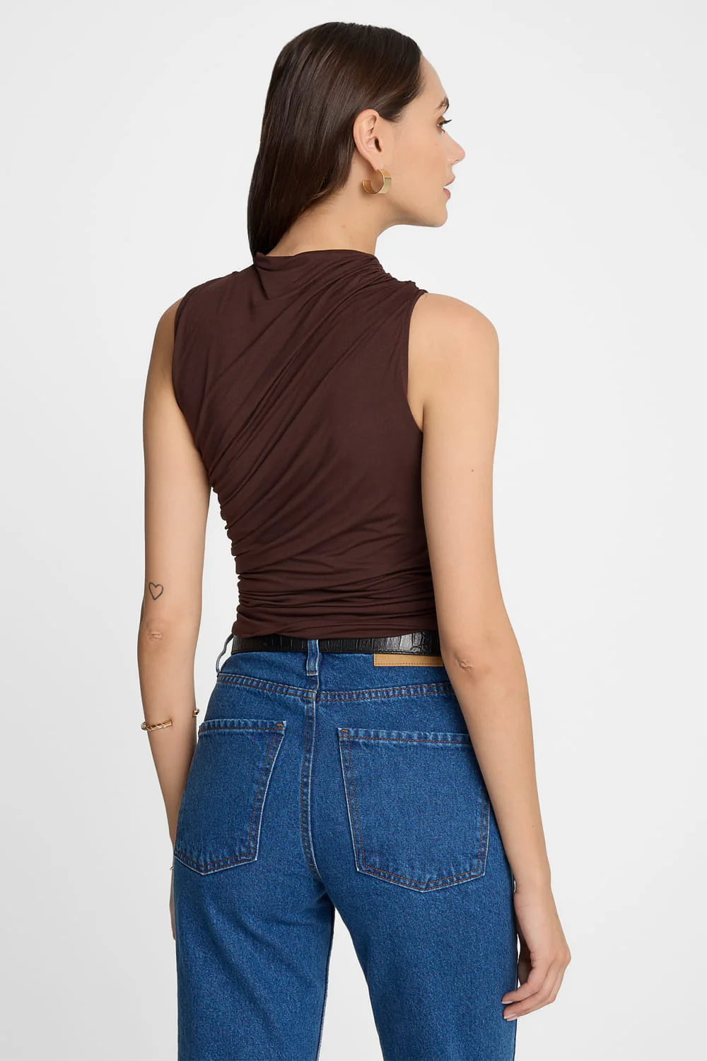 Top Miss Sculptural Chocolate - Image 5