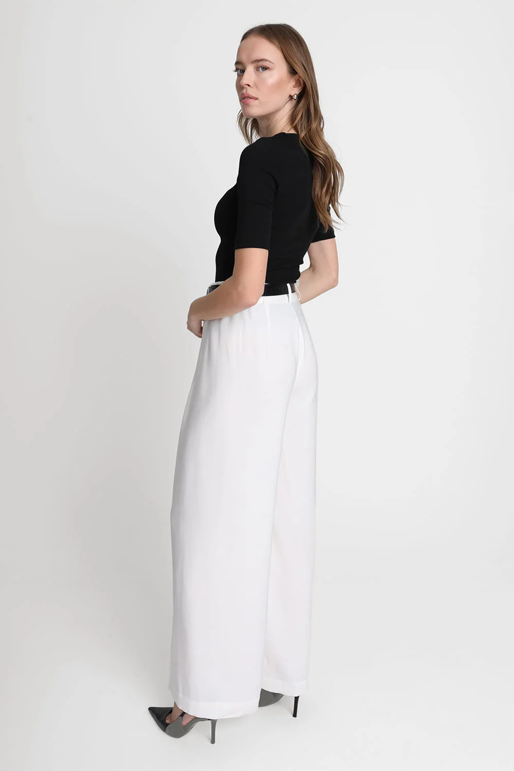 T-shirt Miss Caro Black - Image 5