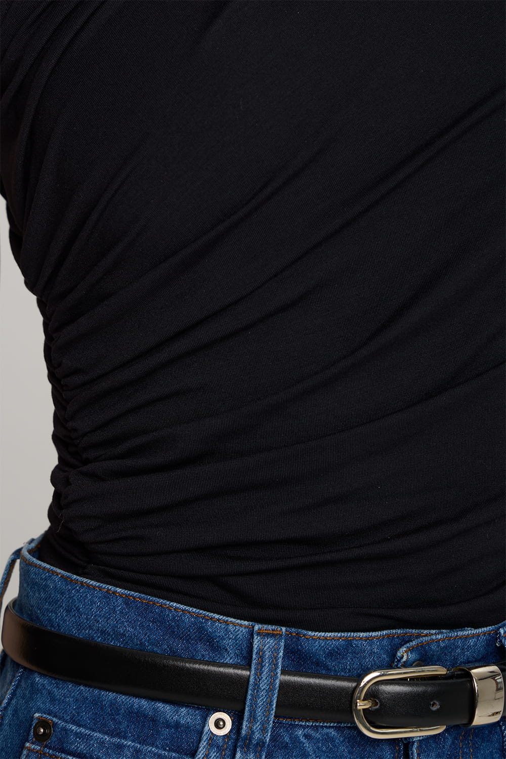 Top Miss Sculptural Black - Image 4