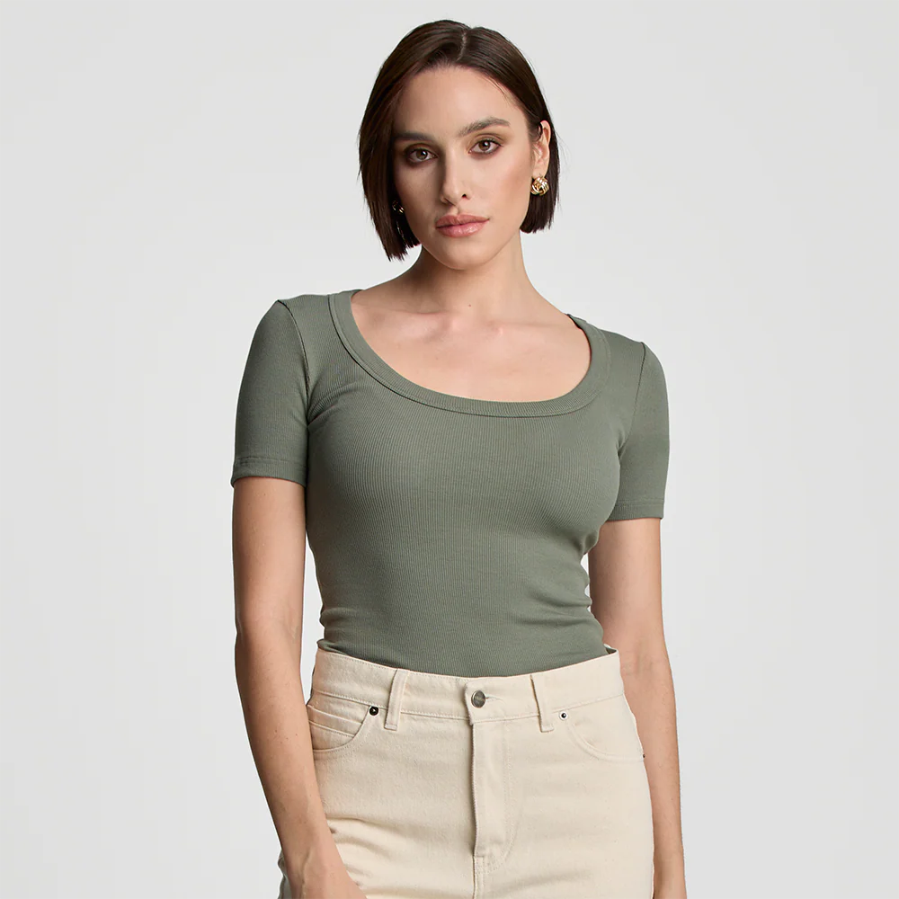 T-shirt Miss Constant Olive - Image 8