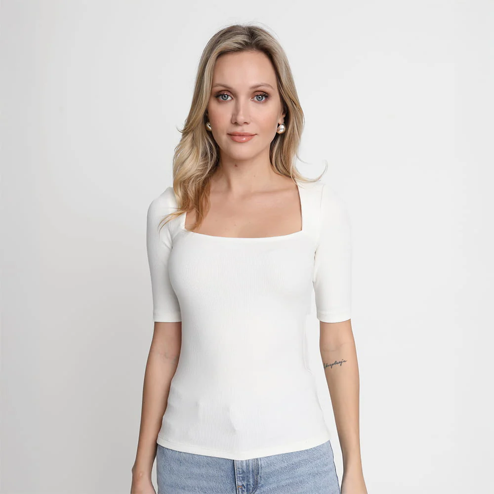 T-shirt Miss Caro Off White - Image 8
