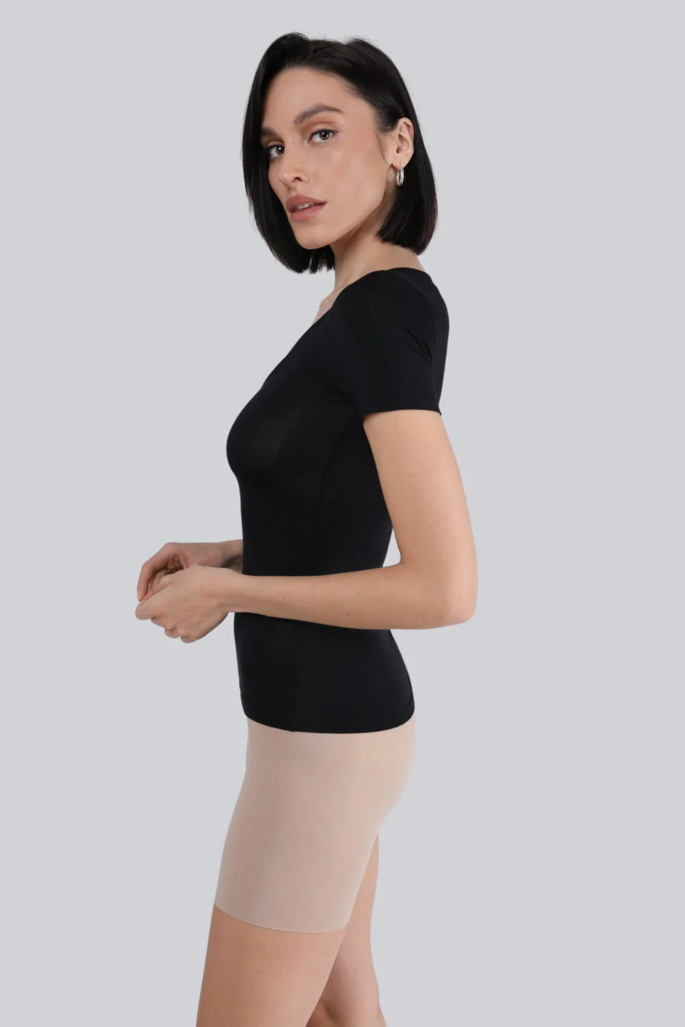 T-shirt Miss Invisible V-neck Black - Image 3